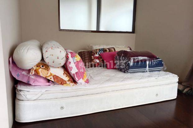 Rumah Mewah 3 Lantai,elegan, Komplek Elite, Siap Huni Dago Resort