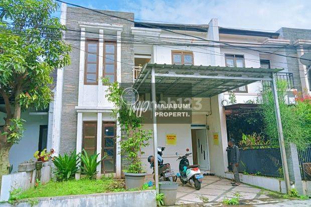 Rumah Cantik 2 Lantai, Nyaman, Sejuk, Siap Huni Sayap Cikutra