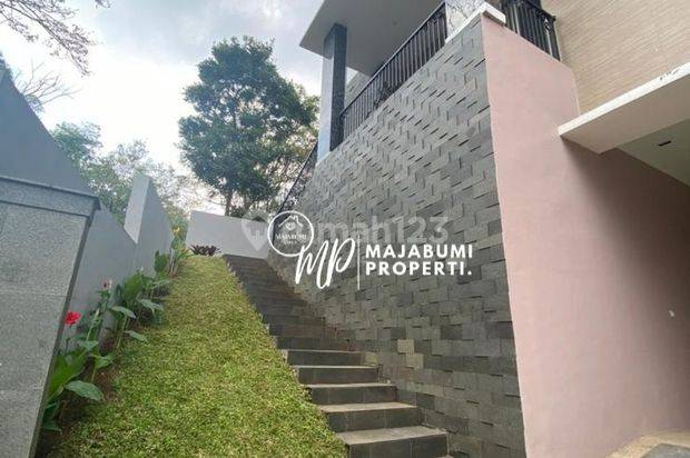 Rumah Mewah, Cantik, Komplek Elite, Siap Huni Dago, Ciumbuleuit