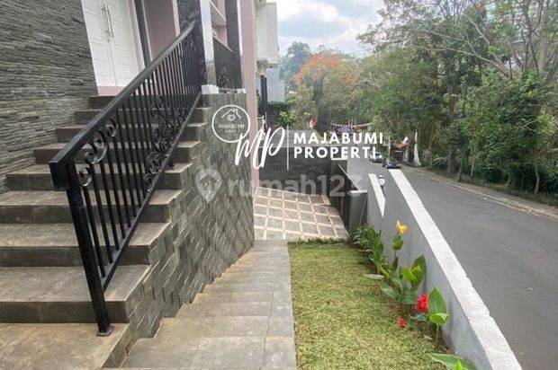 Rumah Mewah, Cantik, Komplek Elite, Siap Huni Dago, Ciumbuleuit