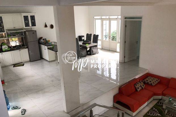 Rumah Mewah, Cantik, Komplek Elite, Siap Huni Dago, Ciumbuleuit