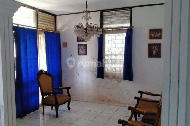 1467. Rumah Kompleks Pertamina Jl Pulomas Utara