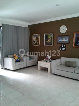 Rumah 2 Lantai di Alam sutera 
Cluster Feronia Park Barat lokasi strategis