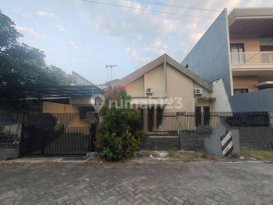 Atseh, Rumah Hitung Tanah Manyar Kertoadi, Row Jalan 3 Mobil