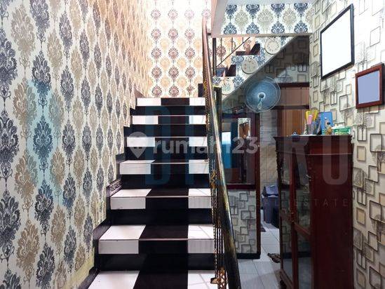  Rumah Furnished Bagus SHM - Sertifikat Hak Milik di Sariwangi bandung, Sariwangi