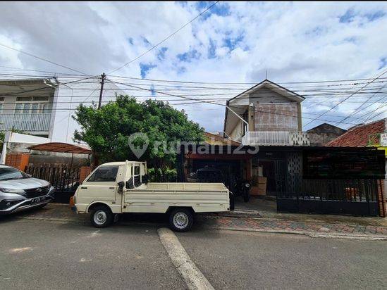 Dijual Rumah Asri Dan Paviliun di Tebet Jakarta Selatan