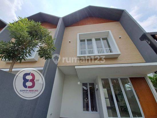 Sisa 3 Unit Lagi Rumah Usaha di Pinggir Jalan Bintaro Sektor 9