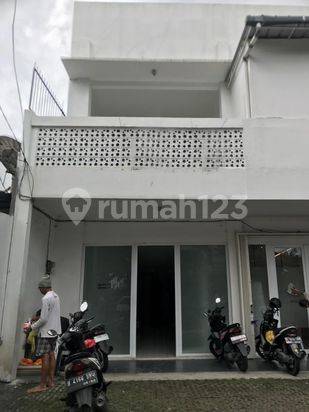 Disewakan Ruko Gandaria Lokasi Strategis, Cocok Utk Kantor, Restoran, Cafe