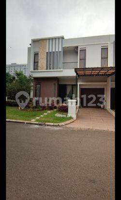 Rumah 2 Lantai SHM Bagus Utara, Newton, Gading Serpong