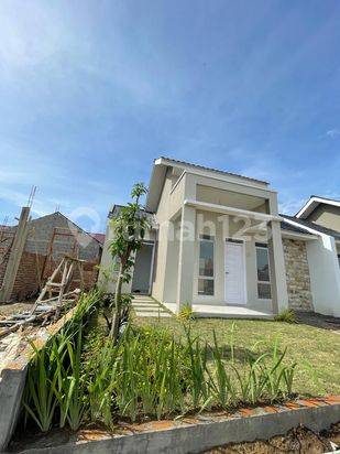 RUMAH MINIMALIS MEWAH MURAH DI SIMPANG SELAYANG JAMIN GINTING