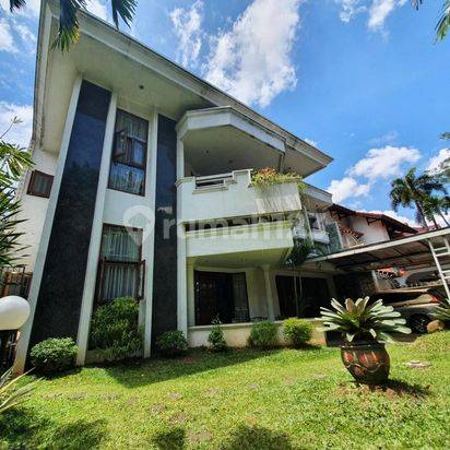 Rumah terawat siap huni di pondok indah dekat bukit golf 