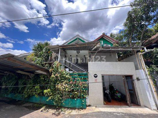Rumah Kokoh 2 Lantai Dekat Perkantoran dan Pendidikan 