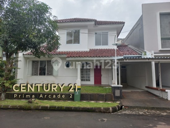 Rumah Bagus Dan Siap Huni Dua Lantai di Sektor 8 Bintaro. 10477