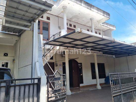 Rumah 2 lantai cocok utk kost dekat kampus UIN Syarif Hidayatullah 