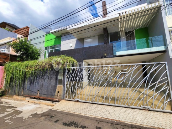Rumah di Sunter Paradise 273m² Ada Taman Dalam Rumah