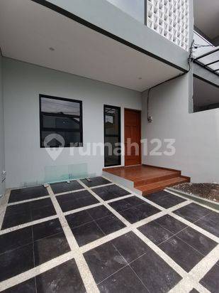 Rumah Minimalis Modern Cluster Eksklusif Kopo Permai