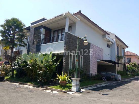 Rumah 2 lantai siap huni di perumahan Cirendeu Tangerang Selatan 