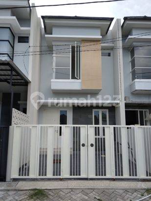 Dijual Rumah New House Bagus Siap Huni di Grand Royal Rungkut