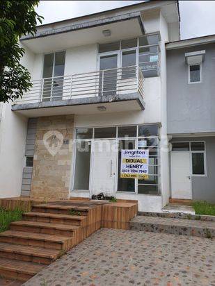 Rumah 2 lantai dijual murah Rumah 2 Lantai SHM Bagus