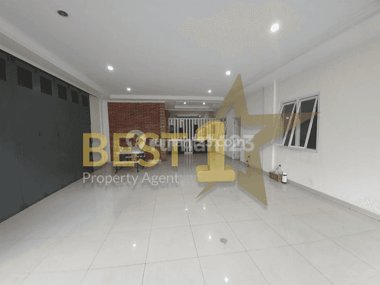 Rumah Mewah Terawat Daerah Muara Barat, Bandung H