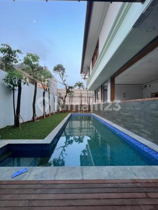 Dijual Rumah Mewah Design Modern Tropical Prime Area Kemang Dalam