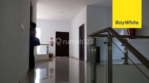 Rumah di Pusat Kota Surabaya, Jalan Mangkunegoro