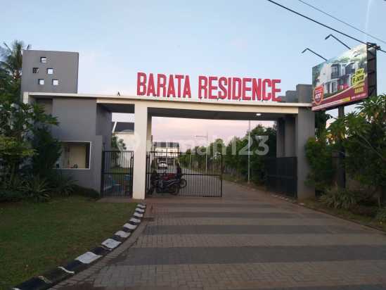 Rumah 2 Lantai Mewah dekat Bandara Soetta siap Huni