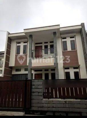 Dijual Rumah Baru Lux Komplek Turangga Buah batu Bandung
