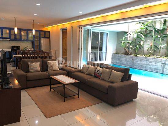 Disewa Rumah siap Huni Semi Furnished Area Senopati Kebayoran Baru Jakarta Selatan