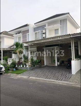 Dijual rumah minimalis perumahan taman dhika Sidoarjo 