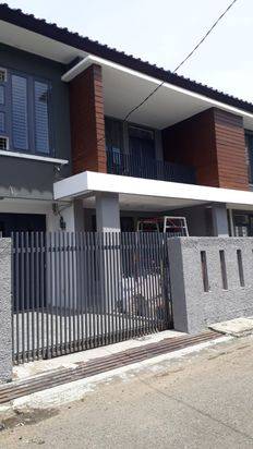 Rumah Dijual Modern Minimalis di Suryalaya Siap Huni 