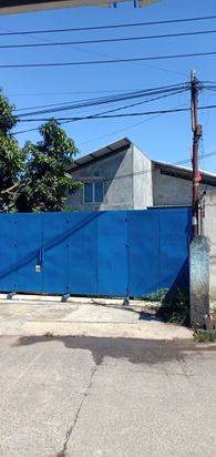 Gudang buat Penyimpanan 