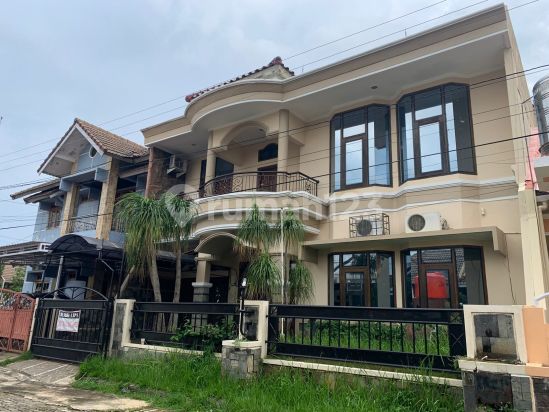 Rumah Merah Perum Srondol Bumi Indah Banyumanik Tembalang Semarang 