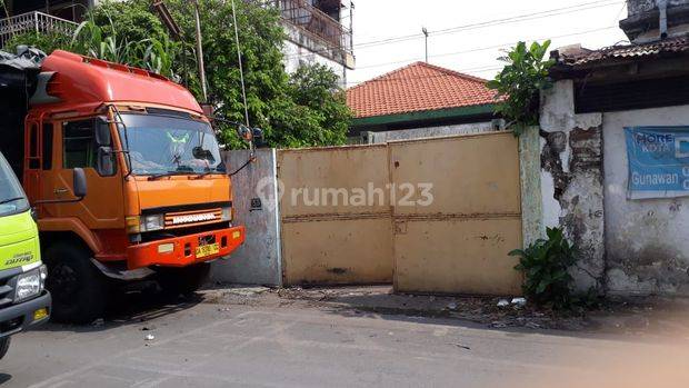 Dijual Rumah Usaha Pesapen Kali Dekat Pelabuhan Perak