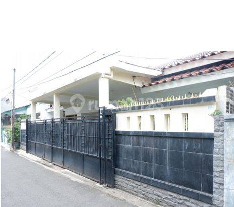 Rumah 2 kavling di taman malaka  Duren Sawit