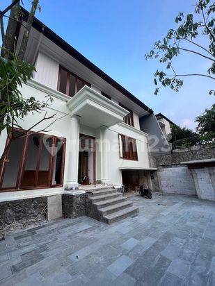Dijual Rumah Mewah Design Modern Tropical Prime Area Kemang Dalam Jakarta Selatan