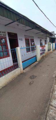 Dijual rumah di Cisauk Serpong dekat dgn stasiun kereta api Cisauk dekat dengan pasar intermoda