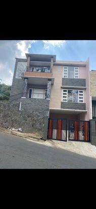  Rumah Semi Furnished Bagus SHM - Sertifikat Hak Milik di Citragreen dago bandung, Dago