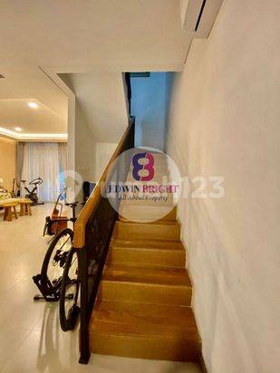 Dijual Rumah Di Discovery Eola , Bintaro Sektor 9 Tangerang Selatan