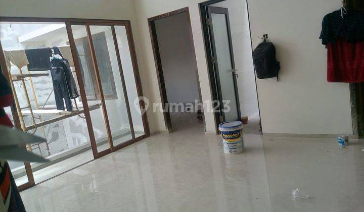 Rumah Raffles Hills Bagus Minimalis 2 Lantai Lt 200 Lb 220 Nego 2