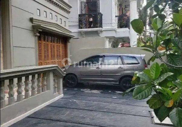 Di Jual Rumah Cantik Siap Huni di Pulomas Jakarta Timur  2