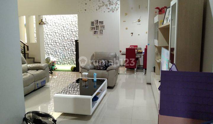 Di Jual Rumah Cantik Siap Huni di Villa Meutia Kirana Bekasi 5