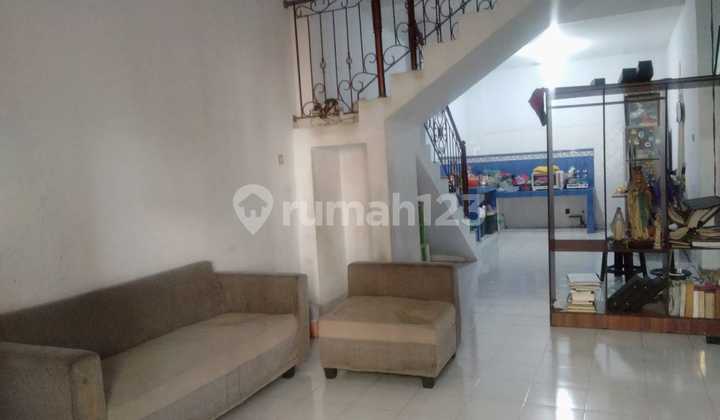 House for Quick Sale in Harapan Indah Bekasi 2