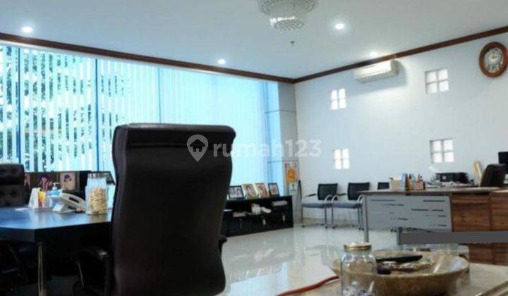Gedung kantor 5 Lantai 436 m² dekat Pasar manggis 4