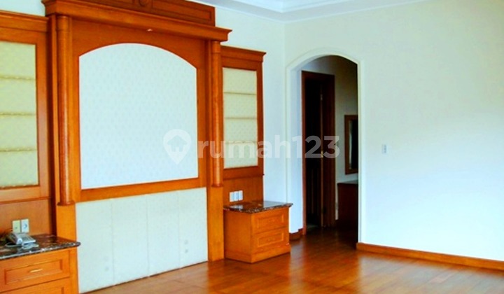 Dekat dengan Jis, Area Tenang dan Aman Gaya Klasik 2