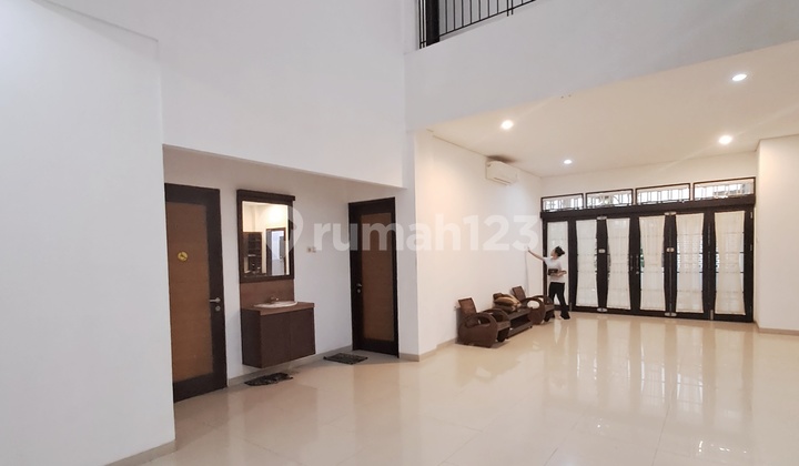 Prime Area Park View Very Quiet Minimalist Style  2