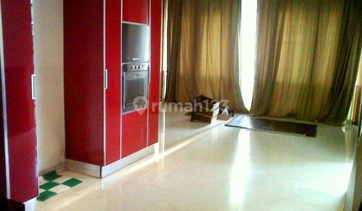 Modern House, Semifurnished, Nice Area, Bright Layout, Nice Swimming Pool 2