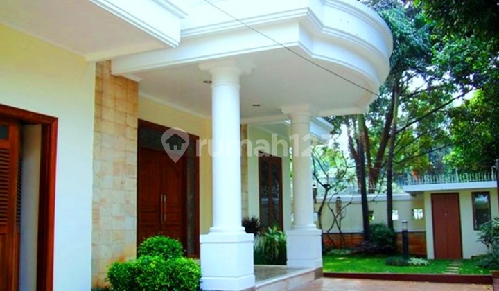 Dekat dengan Jis, Area Tenang dan Aman Gaya Klasik Dekat dengan Jis, Area Tenang dan Aman Gaya Klasik