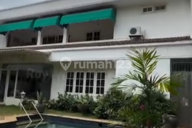 Simprug Golf Hadap Timur Siap Huni