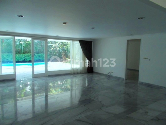 Rumah Bagus, Taman Kolam Renang Indah, Lokasi Strategis